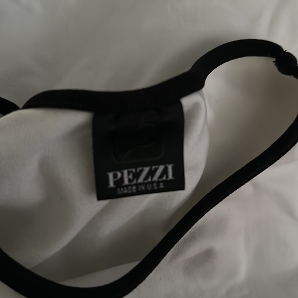 PEZZI TOP MADE IN USA. Size Large. - Picture 5 of 5